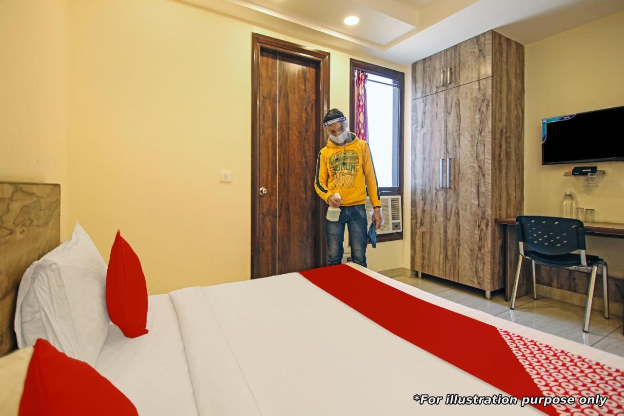 Oyo Flagship Hotel Palace ปาฮาลกัม ภายนอก รูปภาพ